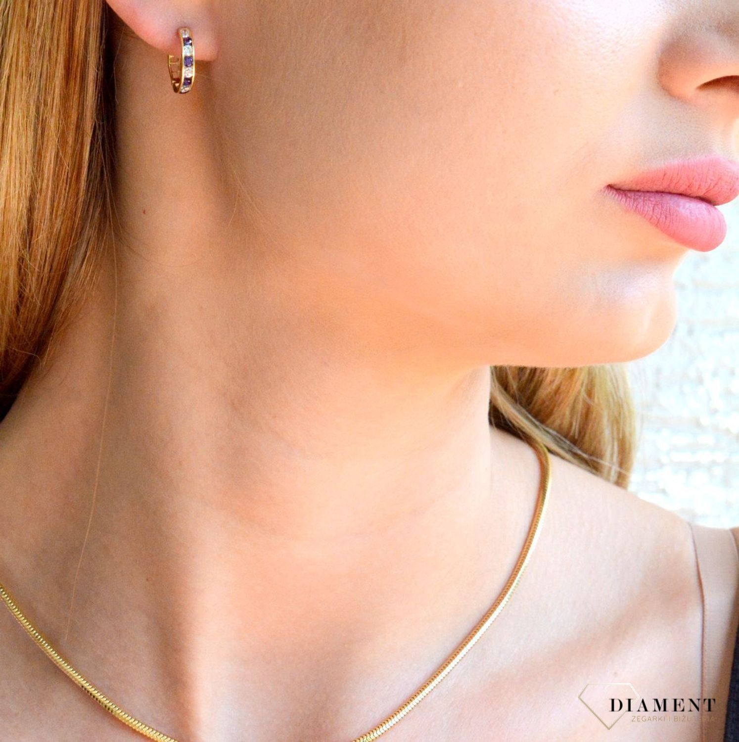 Złote kolczyki koła wysadzane fioletowymi i białymi cyrkoniami KL 1269E.jpg